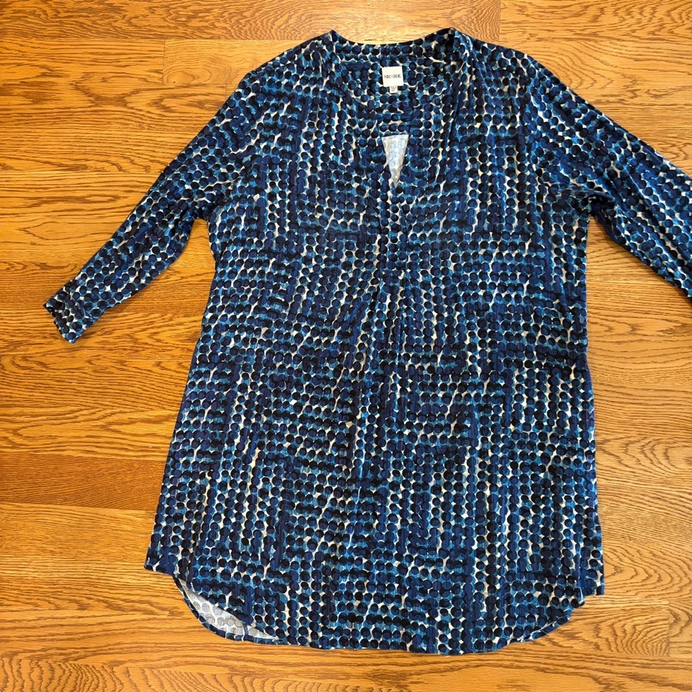 NIC+ZOE Blue and White 3/4 Sleeve Tunic with Mandarin Collar